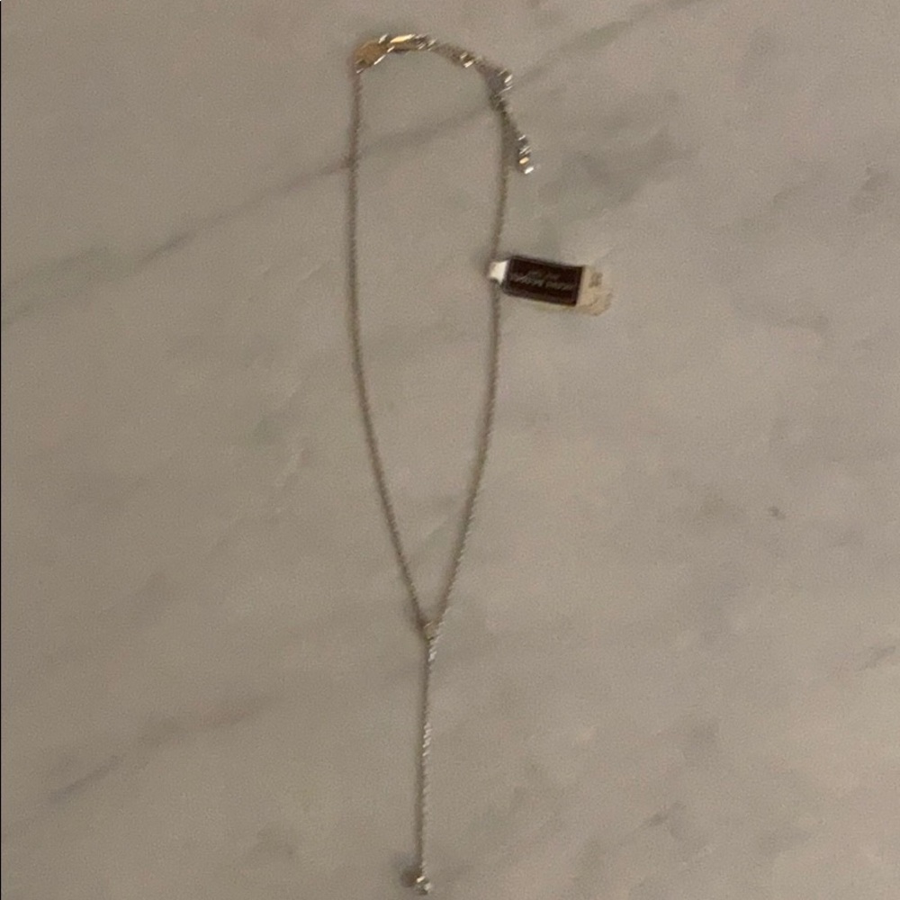 Henri Bendel y neck necklace